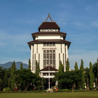 UNIVERSITAS